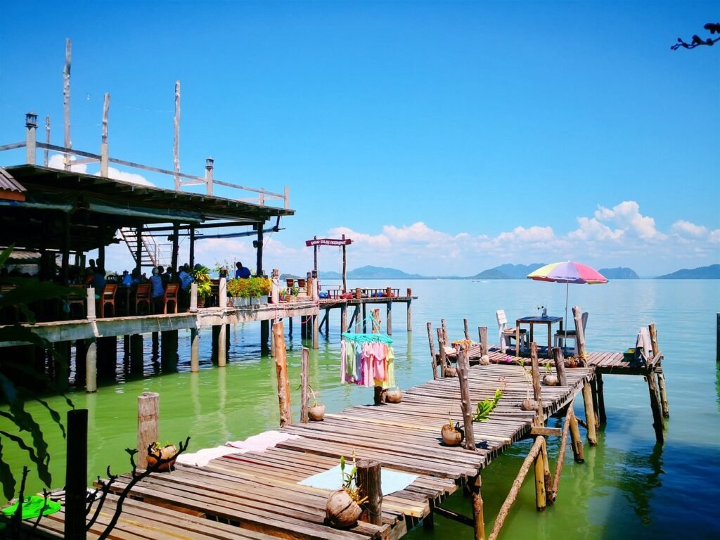 old-town-beach-ko-lanta